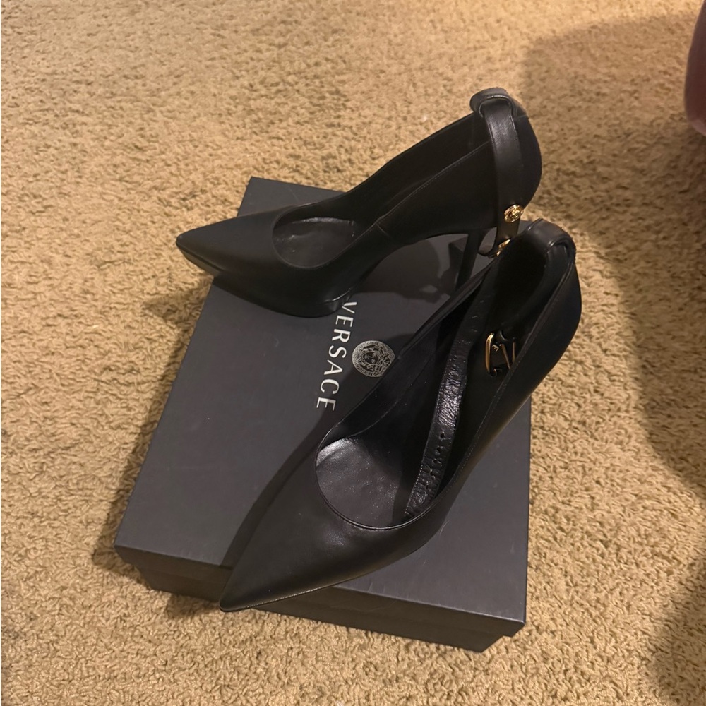 Versace Black Heels Sleek Leather Design
